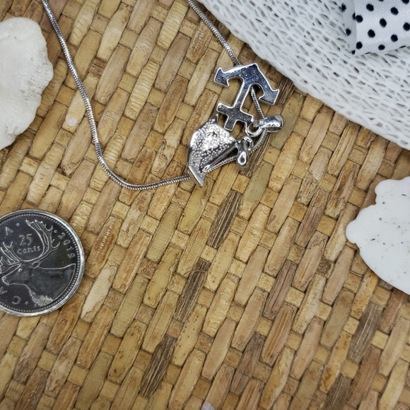 2/$15 NWT fashion boat and anchor necklace - Picture 5 of 6